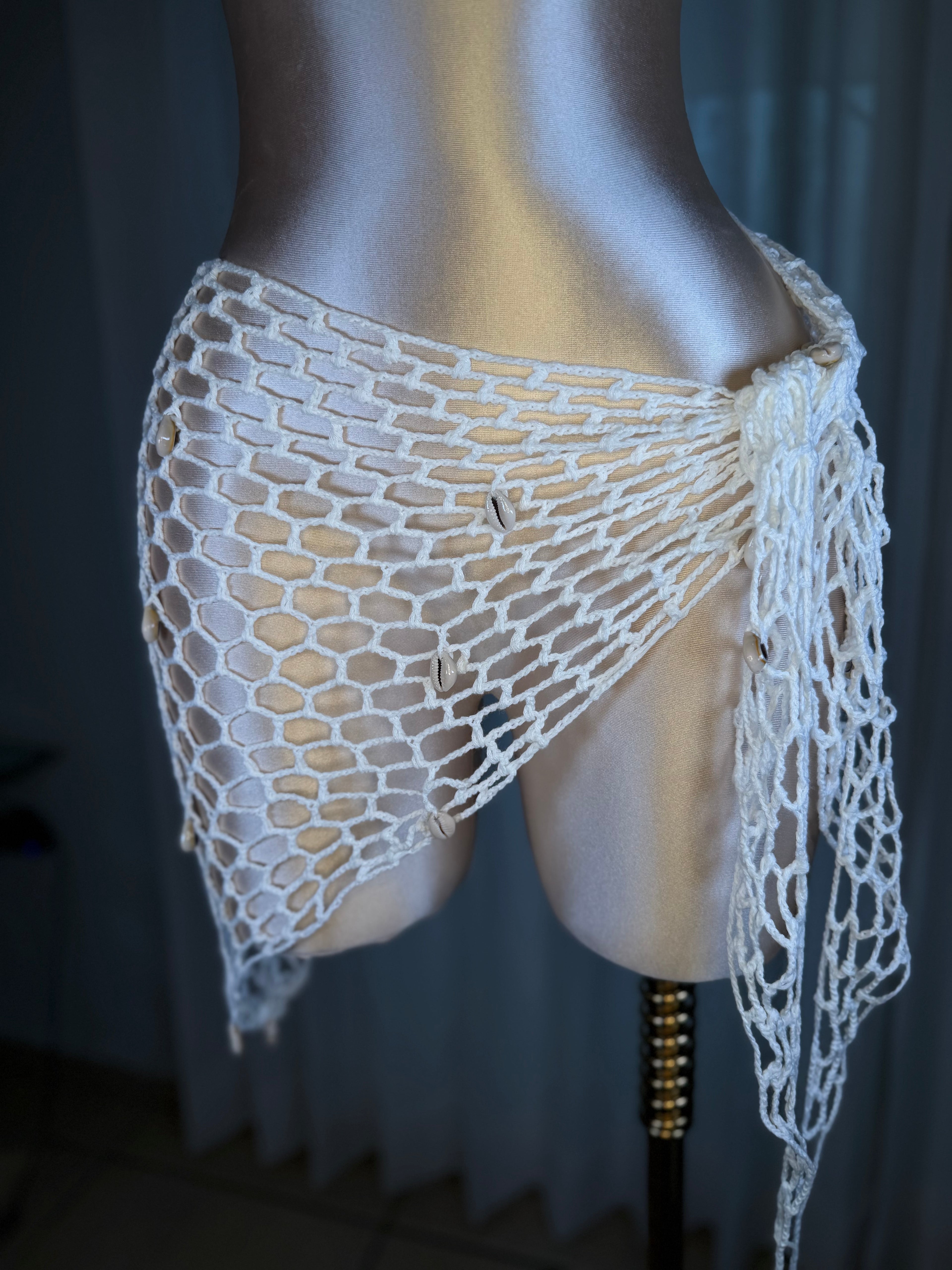 LATINA SHELL CROCHET